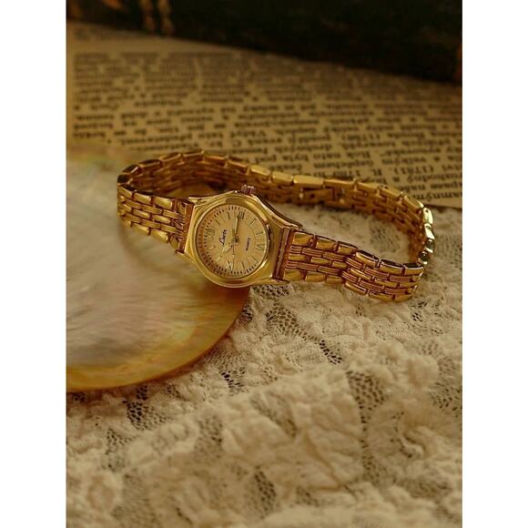 Gold French Vintage Style Unique Elegant Women’s Wrist Watch Trendy Cute Gift main image 5